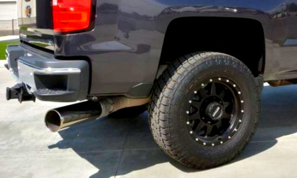 What Causes a Truck’s Exhaust To Be So Loud?